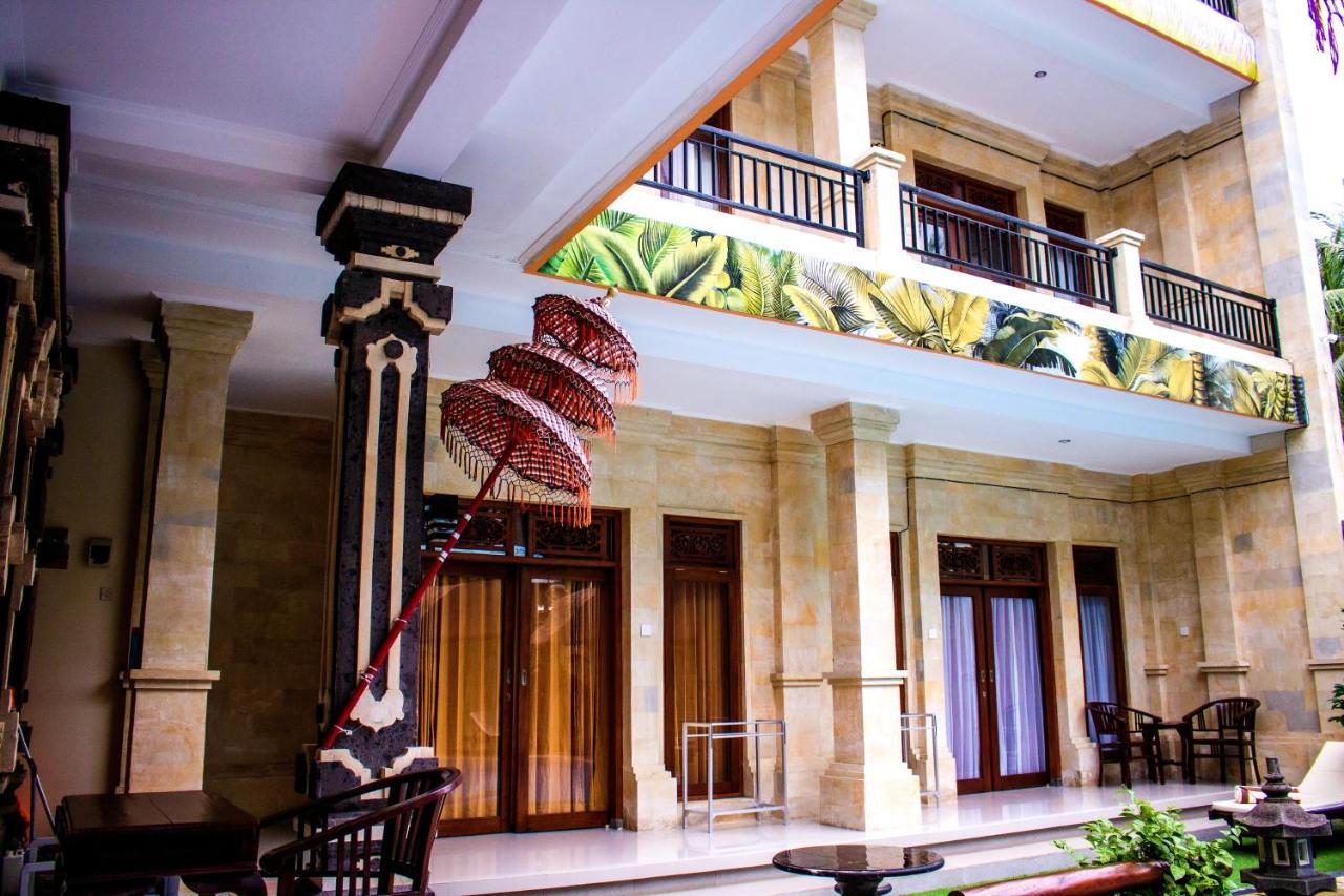 Bali 85 Beach Inn Падангбай Экстерьер фото